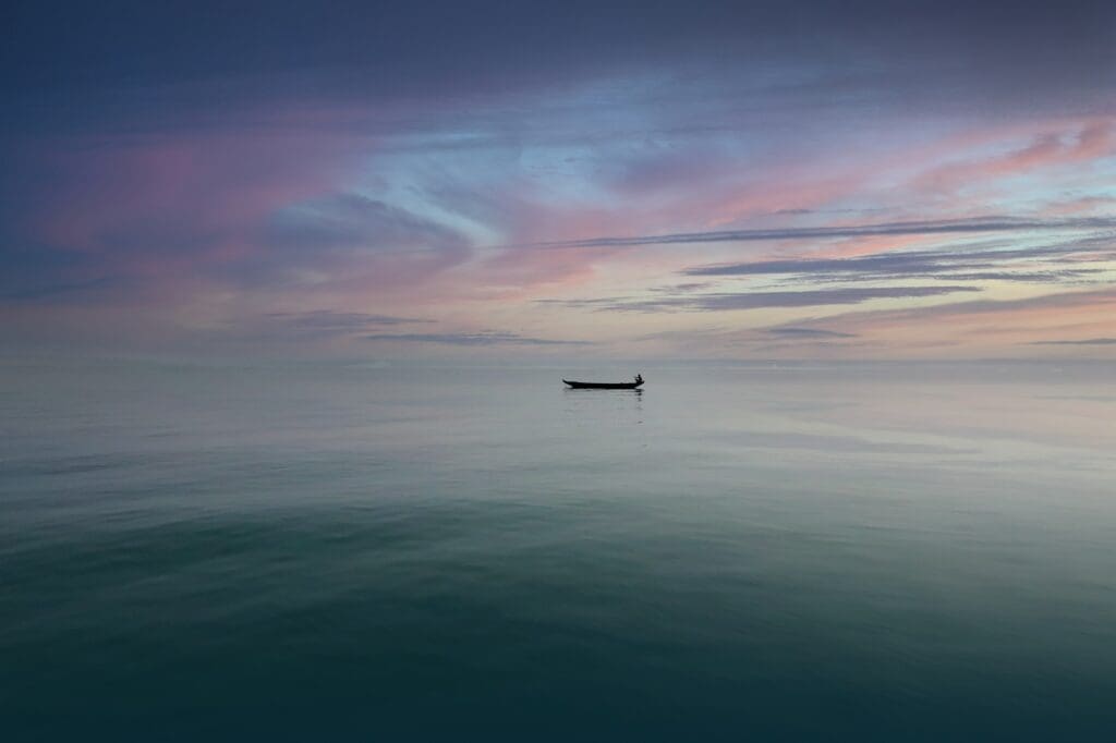Boat lonely in the ocean